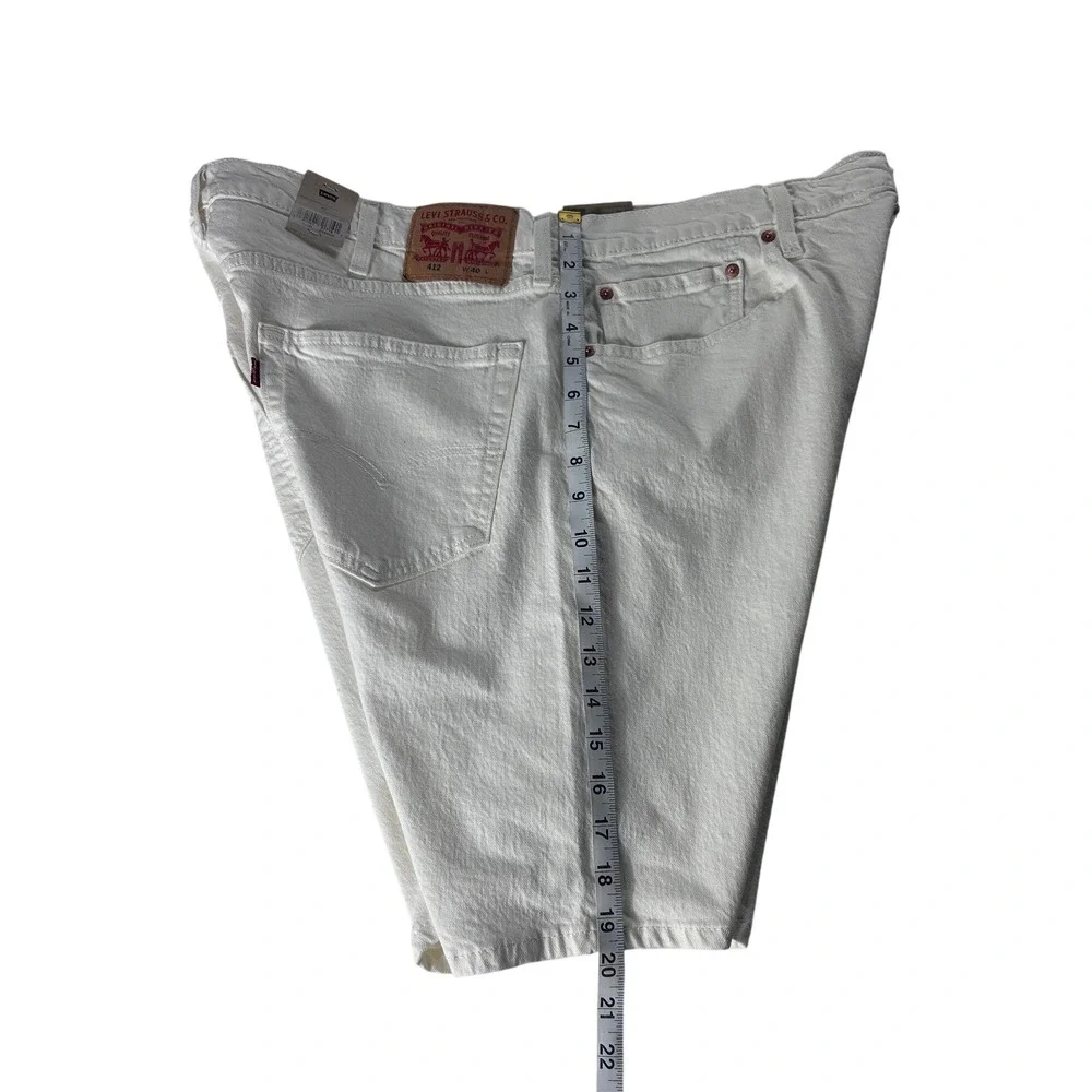 Levis 412 Slim Shorts Mens Size 40 White‎ Denim 5-Pocket Casual 393870108 NWT